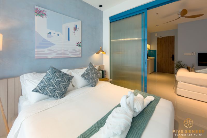 Signature One Bedroom Bathtub Suite - room photo 3